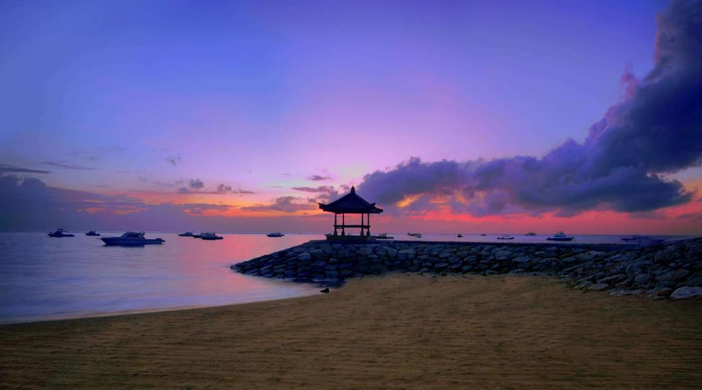 Favehotel Kuta Square Kuta Lombok Exterior foto